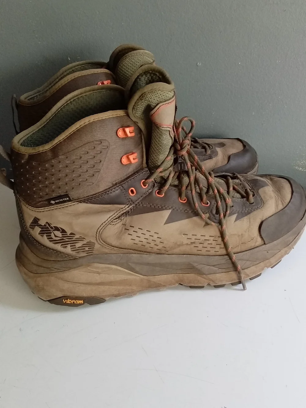 Hoka One One Kaha GORE-TEX Waterproof Hiking Boots Mens Brown Tan Orange Vibram